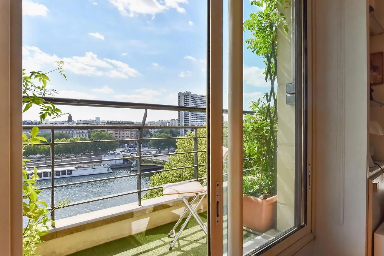 Eiffel Tower Mirabeau Bridge'S Eagle Sight Apartment Paris 0*,  France